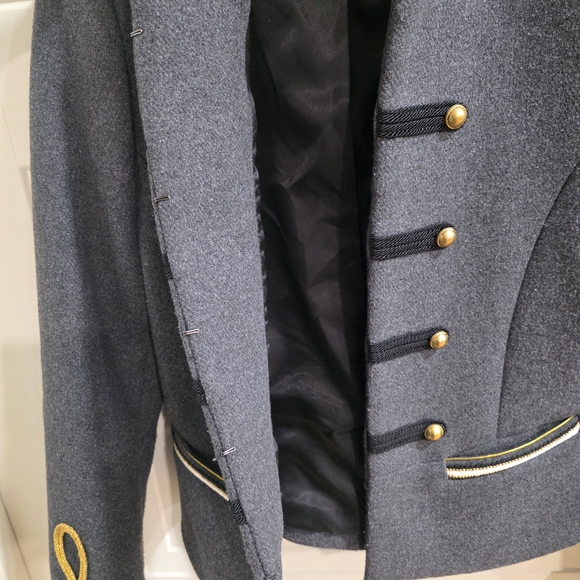 Zara Gray Embroidered Blazer with Gold Accents - Picture 7 of 7